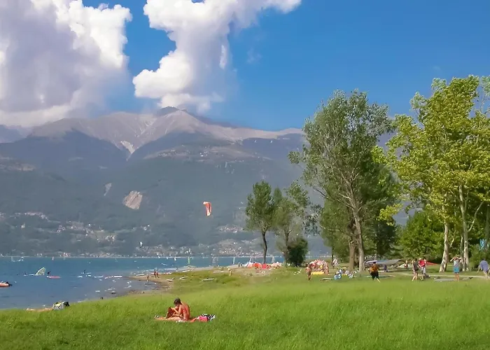 Bellavista B Garten-appartement Mit Pool * Colico