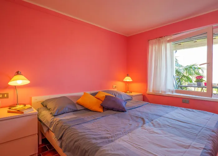 Apartment Bellavista B Garten-appartement Mit Pool