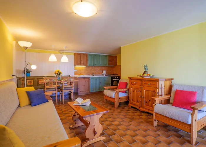 Bellavista B Garten-appartement Mit Pool *