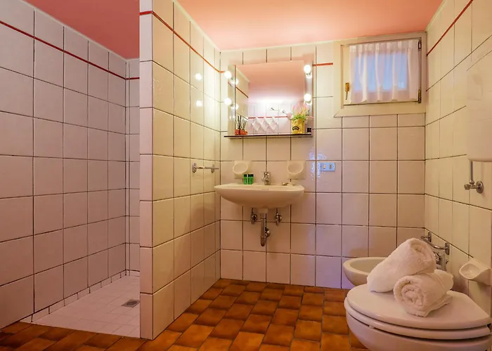 Bellavista B Garten-appartement Mit Pool Apartment