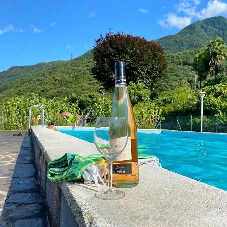 Bellavista B Garten-appartement Mit Pool * Colico