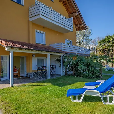 Bellavista B Garten-appartement Mit Pool * Colico