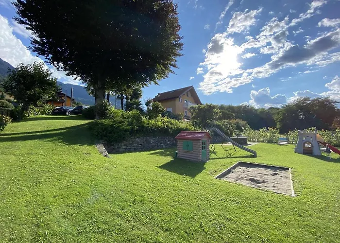 Bellavista B Garten-appartement Mit Pool