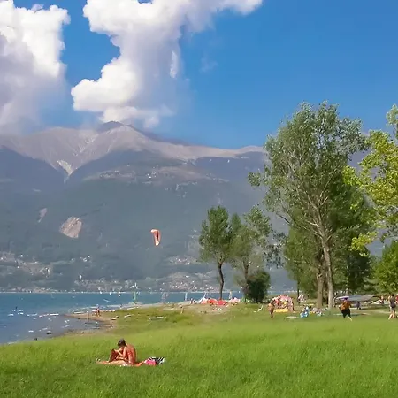 Bellavista B Garten-appartement Mit Pool * Colico