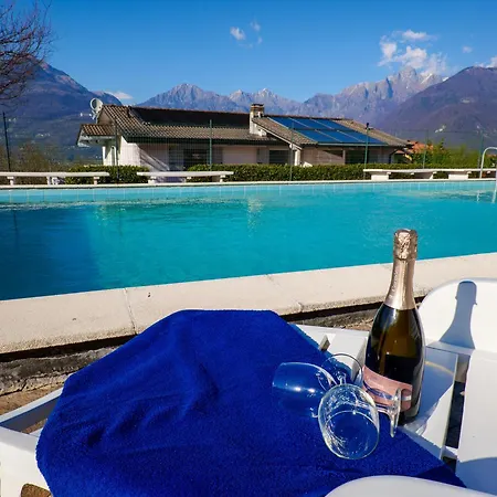 Bellavista B Garten-appartement Mit Pool * Colico